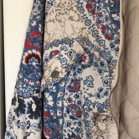 Patterned, quilted bomber - Picture 2 of 3